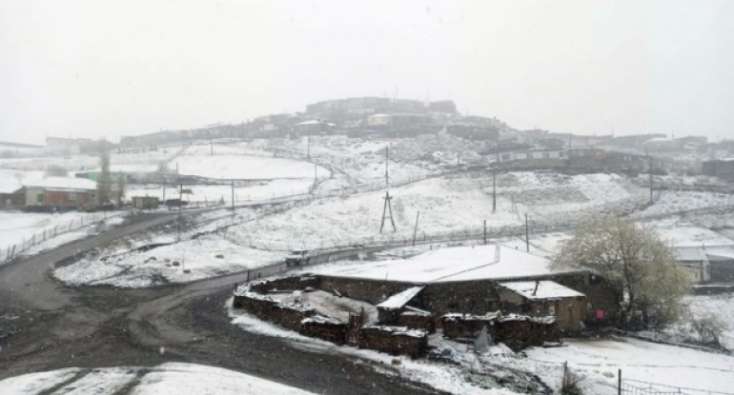 SON DƏQİQƏ! Azərbaycana qar yağır - VİDEO