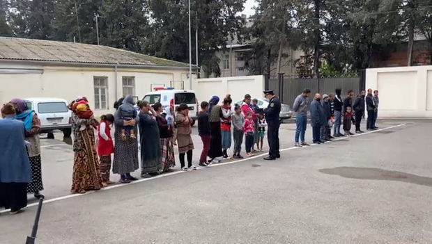 Gəncədə tüfeyli həyat tərzi keçirənlər saxlanıldı