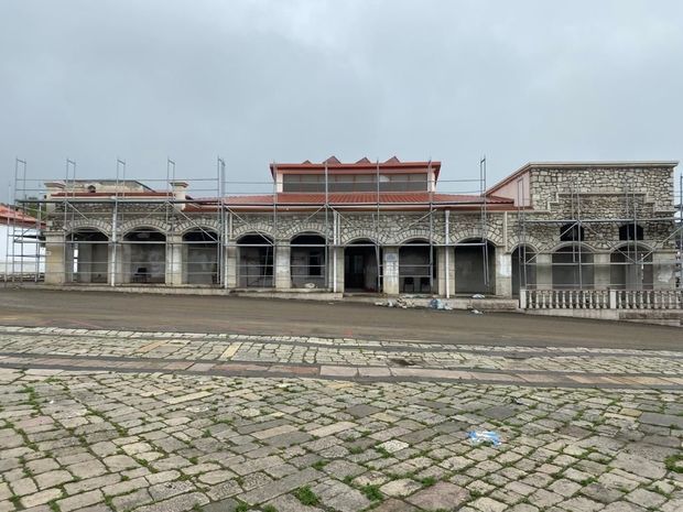 Хикмет Гаджиев поделился фотографиями из восстанавливаемого города Шуша - ФОТО