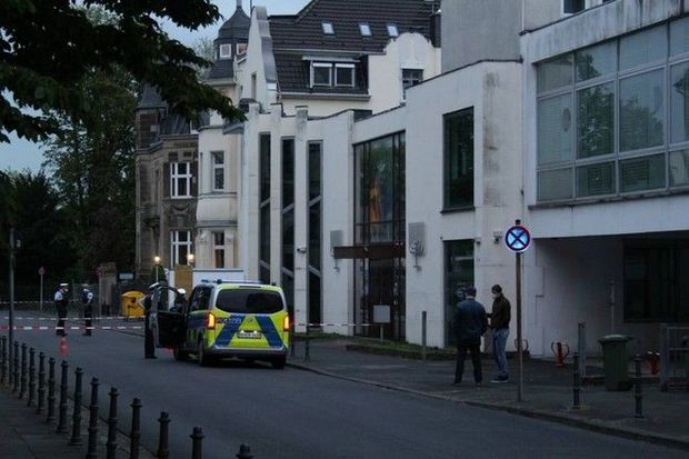 Almaniyada sinaqoqa hücum olub