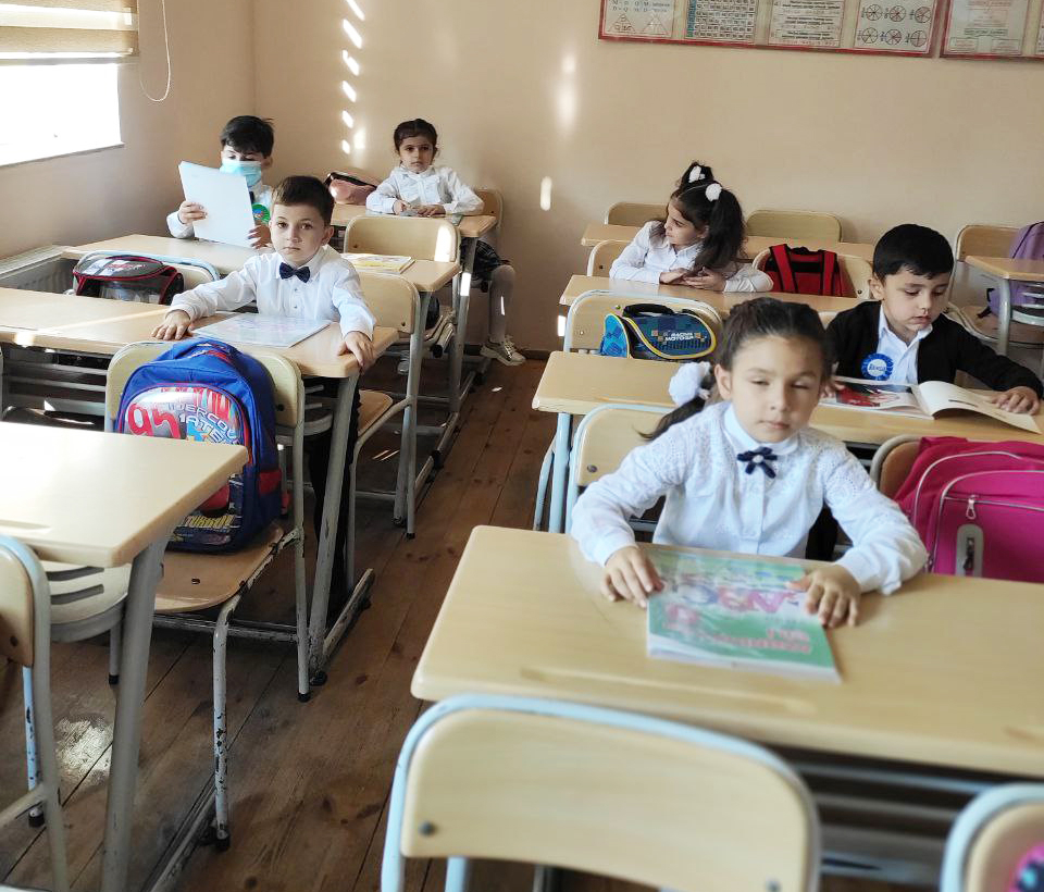 Bakıda 12 məktəbdə dərslər dayandırıldı - SİYAHI