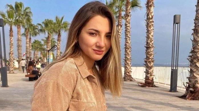 Gənc qız oteldə ölü halda tapılıb - FOTO