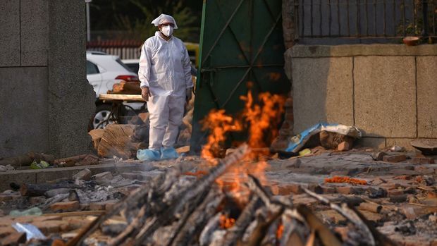 Индия вновь побила антирекорд по приросту погибших от COVID-19 за сутки