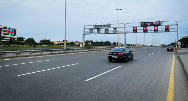 В Баку на ряде дорог будет снижена максимальная скорость движения