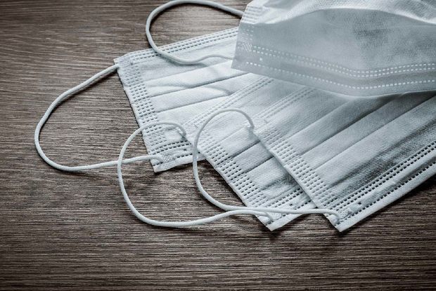 Yaxın zamanlarda açıq havada maskadan istifadə ləğv oluna bilər - RƏSMİ