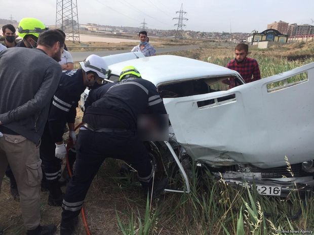 Bakıda ağır qəza: Dörd nəfər xəsarət alıb - FOTO