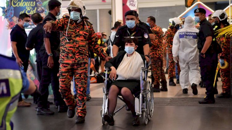 Metroda iki qatar toqquşdu - 213 yaralı