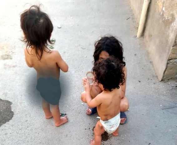 Проживающих в Хырдалане в антисанитарных условиях детей могут забрать у матери