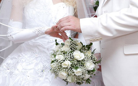 ŞOK: Azərbaycanda 23 yaşlı qız 66 yaşlı kişiyə ƏRƏ GEDİB- VİDEO