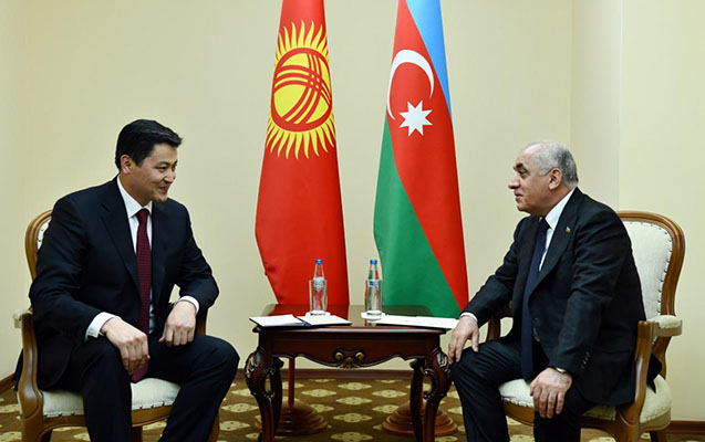 Əli Əsədov Ulukbek Maripovla görüşdü