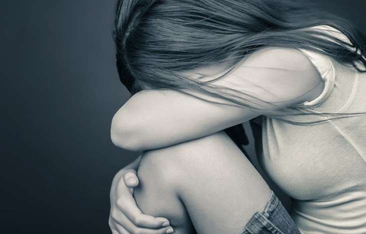 Şübhələnib 11 yaşlı qızı həkimə apardı - Dəhşətli hadisə üzə çıxdı