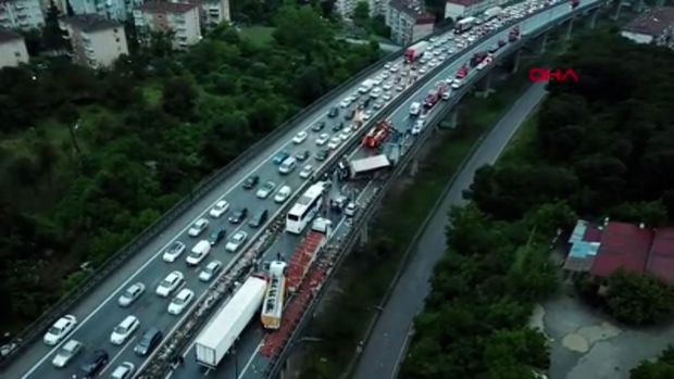 Türkiyədə baş verən zəncirvarı qəzada onlarla şəxs xəsarət alıb - FOTO/VİDEO