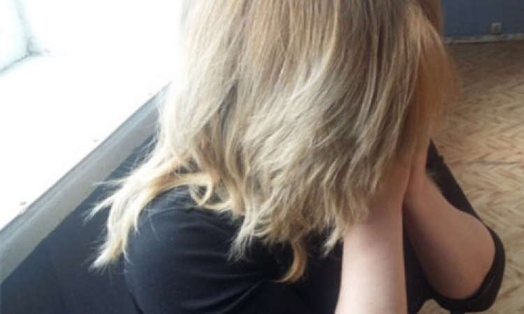 Rayonda tək yaşayan qadına GÖRÜN NƏ ETDİLƏR: İşıqları söndürdü, çığırtıya heç kim gəlmədi...