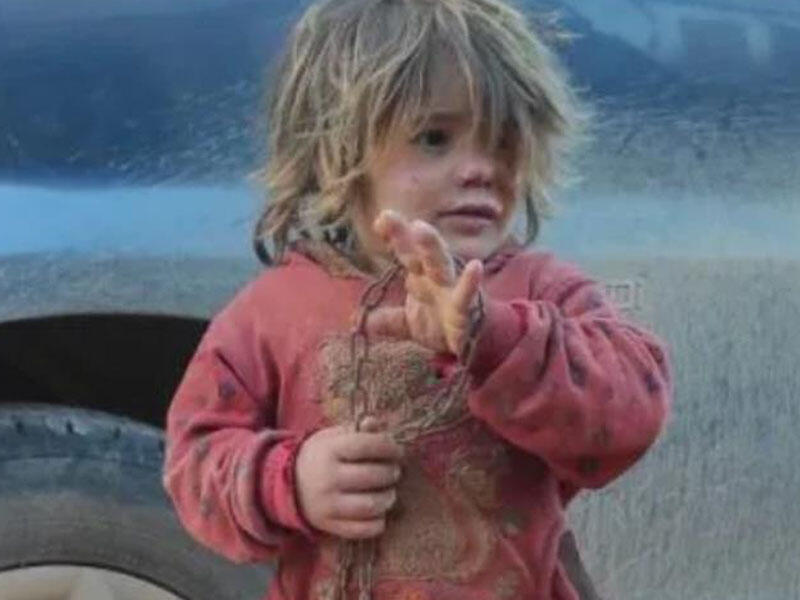 Atası tərəfindən zəncirlənən 6 yaşlının qandonduran hekayəsi - VİDEO - FOTO