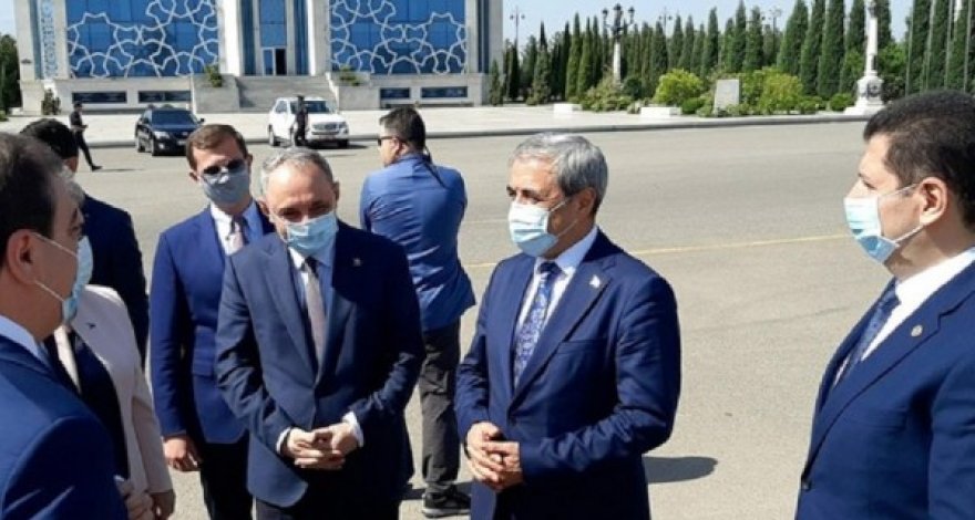 Генпрокуроры Азербайджана и Турции прибыли в Гянджу