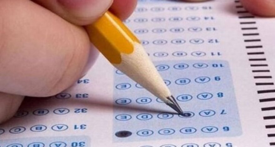 Сегодня более 20 000 учащихся сдают экзамены