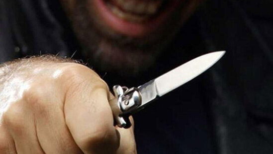 Bakıda evə BASQIN: Bir ailənin üç üzvü bıçaqlandı