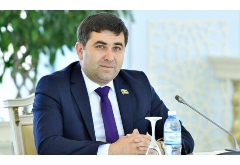 Deputat DİN-i rüşvətdə ittiham etdi: Sürücülük vəsiqəsi üçün 1000 manat istənilir - VİDEO