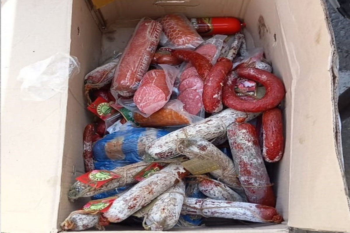 Siyəzəndə istehlaka yararsız kolbasa və sosiska aşkar edilib