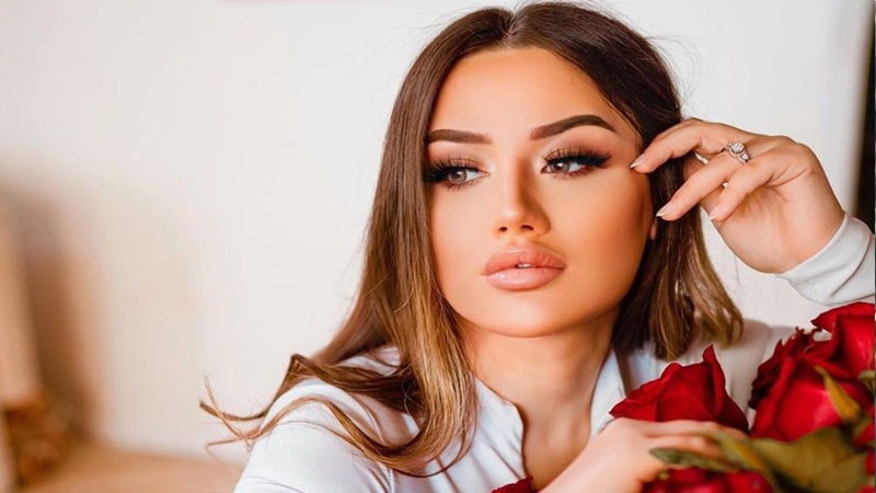 Keçmiş məmur qızının 11 min manatlıq “giveaway” qalmaqalı (FOTO)