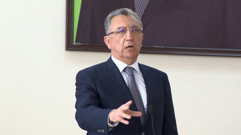 Eldar Əzizov eyni şirkətlə daha 13 milyon manatlıq müqavilə bağladı