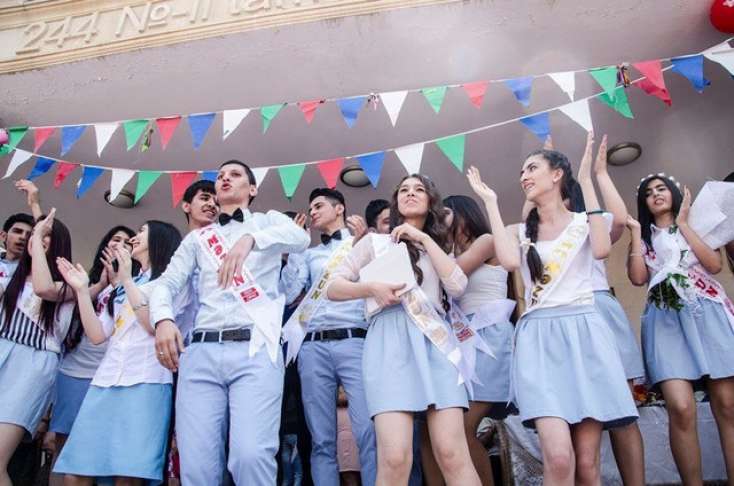 Məzunlara “son zəng”lə bağlı xəbər var - RƏSMİ