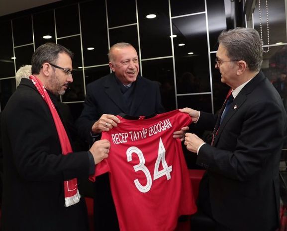 Ərdoğandan Türkiyə millisinə mesaj: “Hər zaman yanınızdayıq” - FOTO