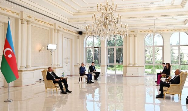 İlham Əliyev İtaliyanın yeni səfirinin etimadnaməsini qəbul edib - YENİLƏNİB + FOTO