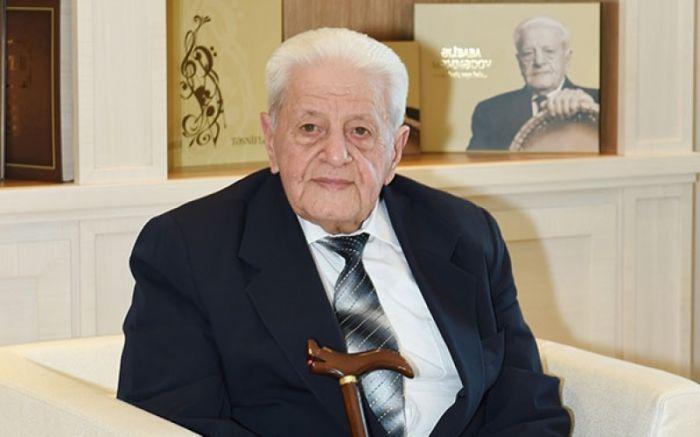 Xalq artistinin ayaqları tutuldu - 