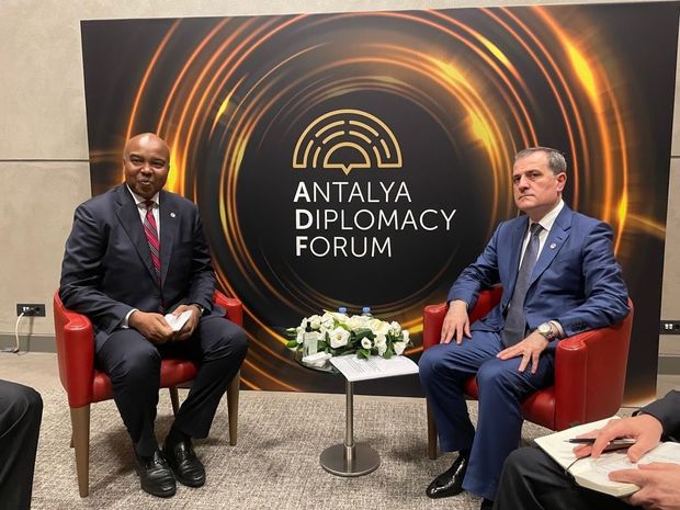 Ceyhun Bayramov Mohamed Abdirizak ilə görüşüb