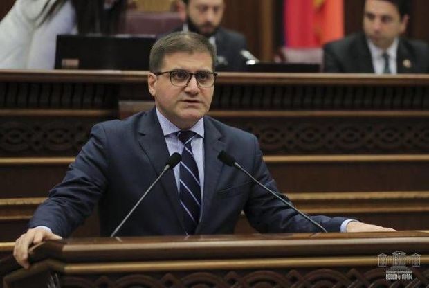 Paşinyanın yerinə baş nazir olmaq istəyən Babacanyan ölümlə üz-üzə qaldı - FOTO