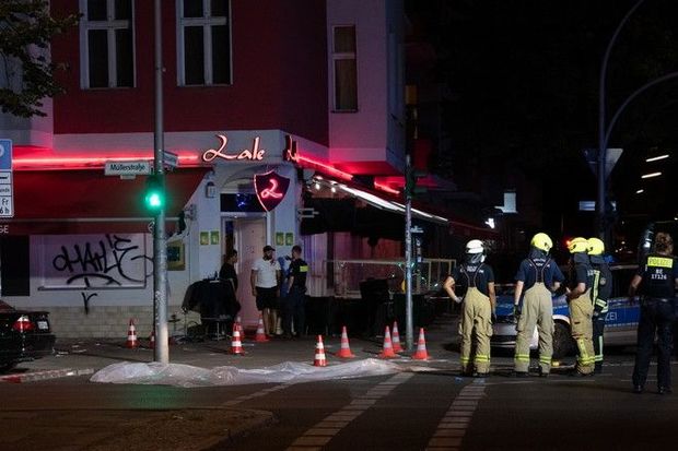 В Берлине неизвестный открыл стрельбу по прохожим