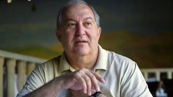 Armen Sarkisyan parlament idarə üsulu haqqında: “Bəzi insanların hakimiyyəti var, amma məsuliyyəti yoxdur”