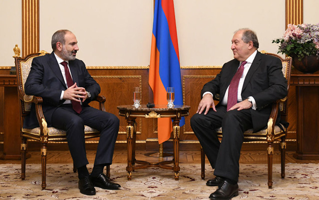 Ermənistan Prezidenti Paşinyanı təbrik etdi