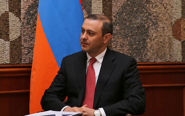 “Ara Ayvazyan əsirlərin qaytarılmasını əngəlləyirdi” - Qriqoryan