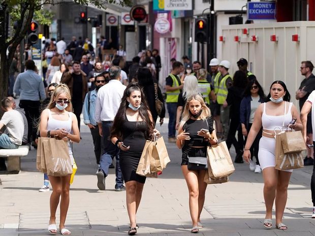 Peyvənd vurduranların koronavirusa yoluxduğunu göstərən əsas simptom açıqlandı