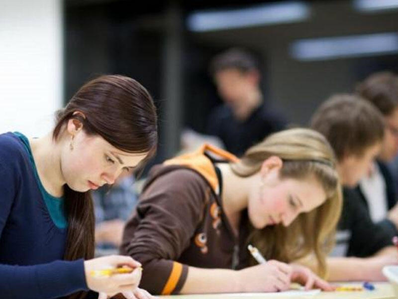 Tələbə kreditinin şərtləri açıqlandı - VİDEO