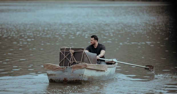 EMIN выпустил новый клип на песню 