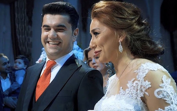 “Fəlakət”in ayrıldığı arvadı ilk dəfə boşanmasından DANIŞDI - FOTO