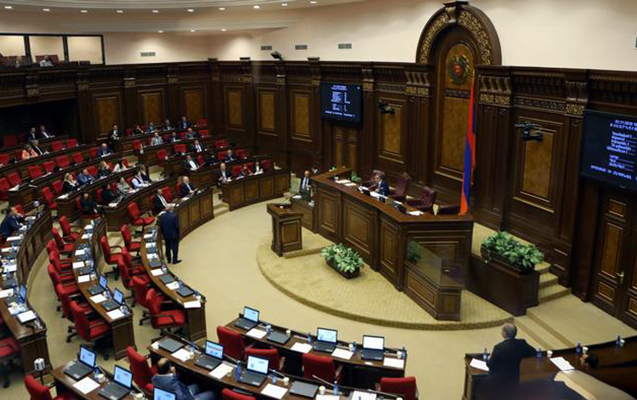Erməni deputat vəzifəyə gəldikdən 1 həftə sonra istefa verdi