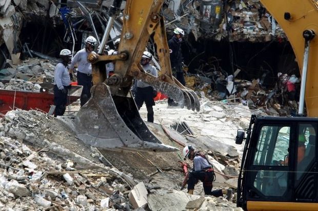 Число жертв обрушения дома во Флориде увеличилось до 11