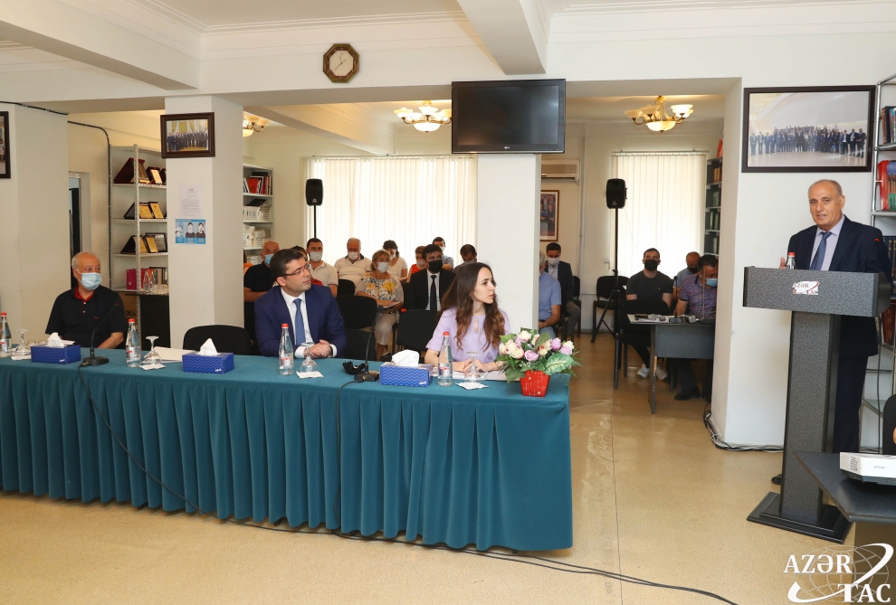 “Media haqqında” Qanun layihəsinin ilk müzakirəsi AZƏRTAC-da keçirilib