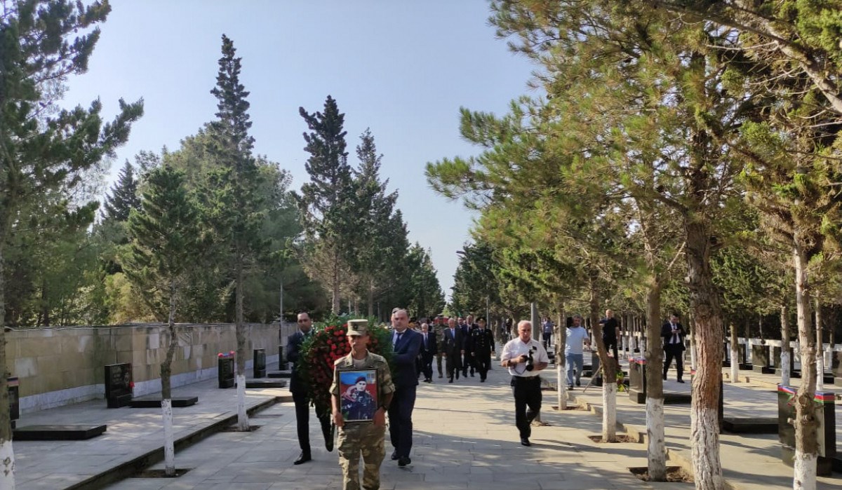 Laçında yol qəzasında həlak olan hərbçilər Sumqayıtda dəfn olunub - FOTO