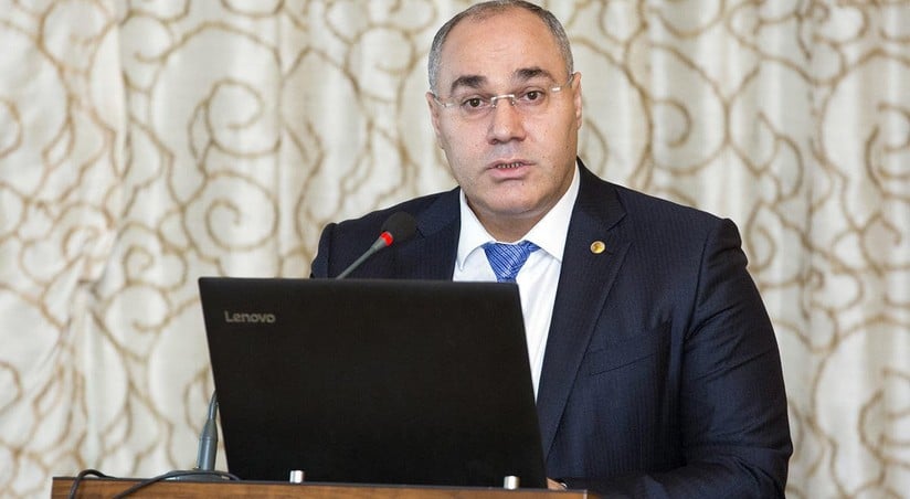 Gömrükdə mebel milyonları - Büdcəni necə sovururlar?