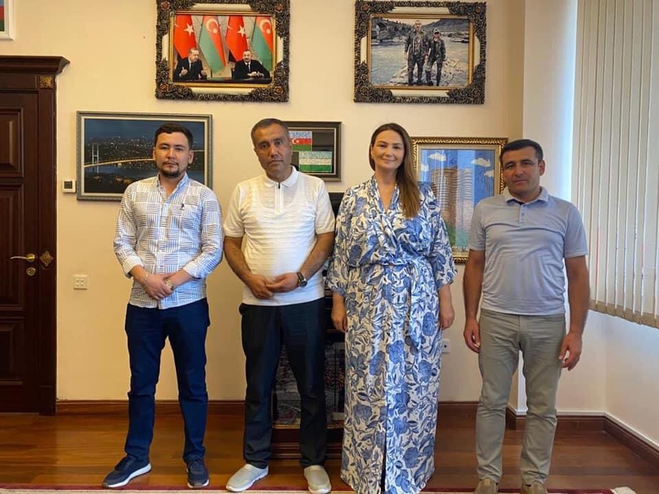 Qənirə Paşayeva “Maqsud Şeyxzadə: azadlığa can atan şair” filminin yaradıcı heyətinin üzvləri ilə görüşüb