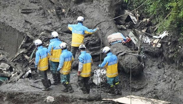 Yaponiyada təbii fəlakət təhlükəsi davam edir: 300 mindən çox insan təxliyə ediləcək