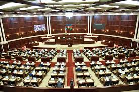 Tətilə gedən deputatlar nə qədər istirahət pulu ALACAQLAR?