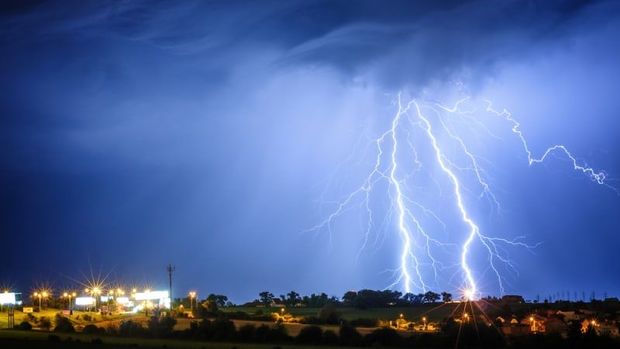 В Чехии из-за грозовой бури погибли два человека