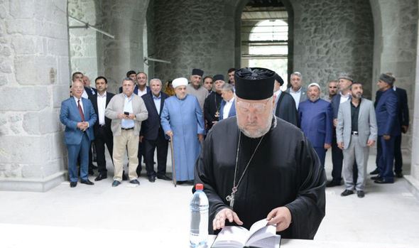 Azərbaycandakı xristian dini icmaların rəhbərləri Şuşada rus pravoslav kilsəsində olub - FOTO