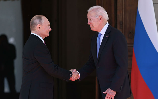 Putinlə Bayden nəyi müzakirə ediblər?